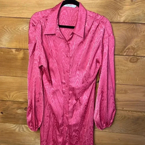 NA – KD women’s modal, flow, maxi dress pink‎ satin touch  button closure V-neck - Picture 6 of 9